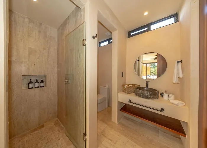 Modern 1br W Private Jacuzzi Pool Balcony Apartamento *