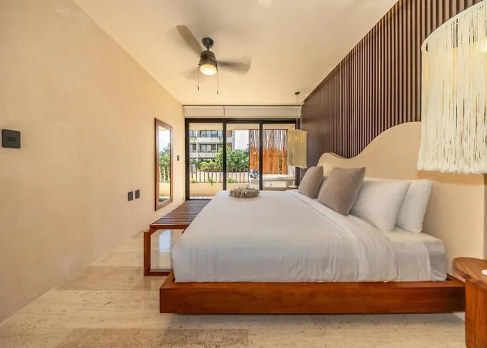 Modern 1br W Private Jacuzzi Pool Balcony *