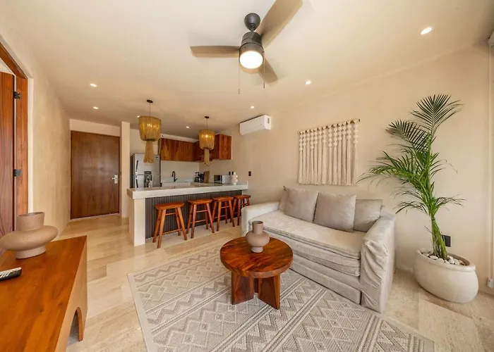 Apartamento Modern 1br W Private Jacuzzi Pool Balcony