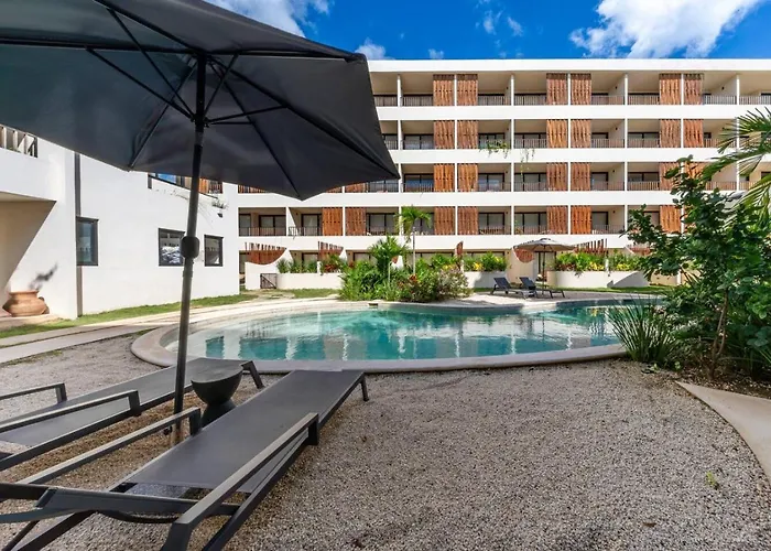Apartamento Modern 1br W Private Jacuzzi Pool Balcony *
